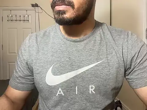 Chatroom XXX en direct de celibate-monk