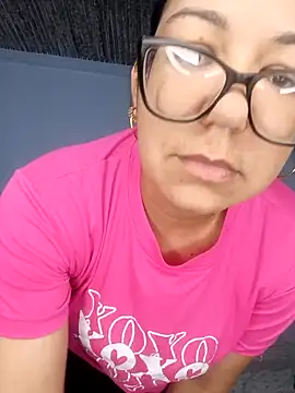 MilfTentasion ওয়েবক্যাম শো