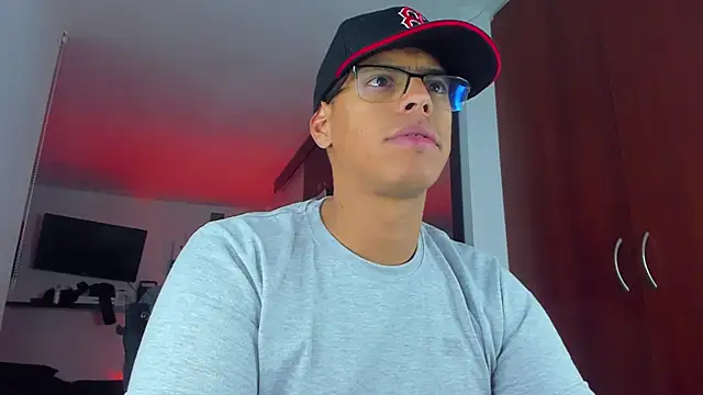 دردشة _John_Boy_ الجنسية المباشرة