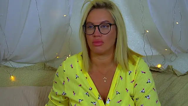 MariaNeumann 现场XXX聊天