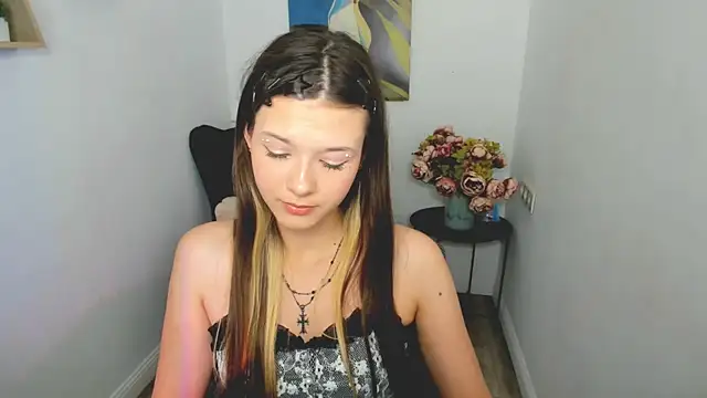 GentleTeas Adlı Modelin Canlı XXX Sohbeti