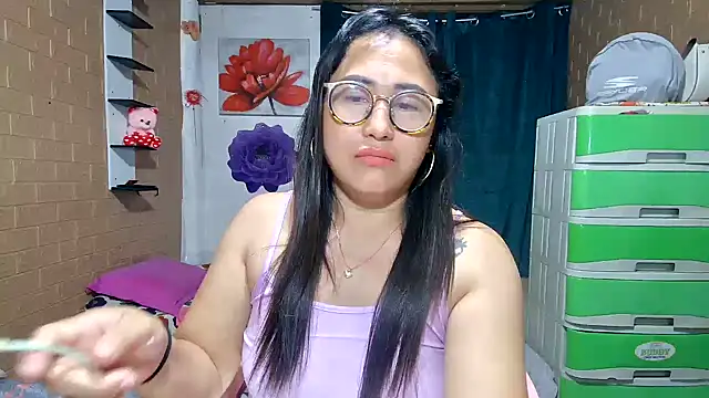 Ugly-Filipina Live XXX Chat