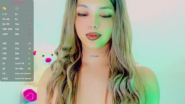 Emmaa_Saenz_ 即時 XXX 聊天