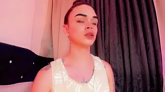 lesly_xx 即時 XXX 聊天