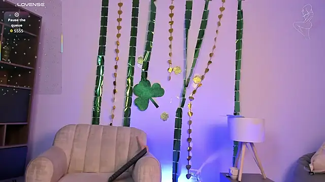 E_R_O_S_ Show in webcam