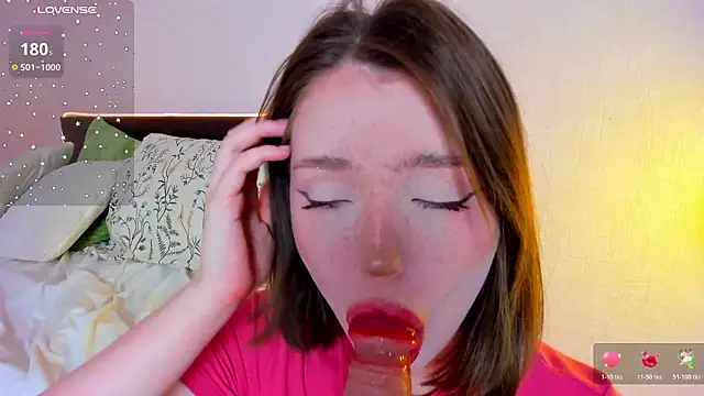 lexxxxxxi: онлайн-секс-чат