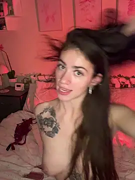 ValenciaTheVixenXX 即時 XXX 聊天