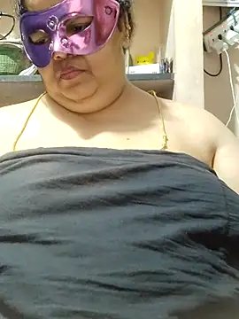 tamilthanushri Live XXX-chat