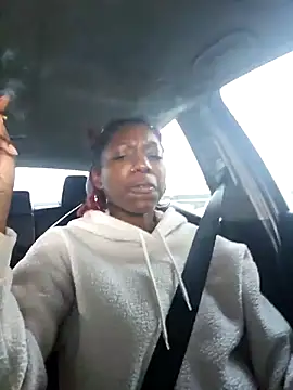 oliviaprettypussy 现场XXX聊天