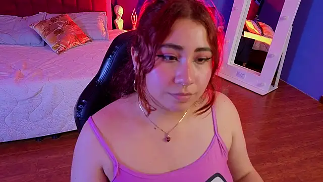 littlee_red Adlı Modelin Canlı XXX Sohbeti