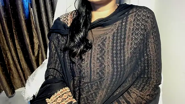 TheShyGirl_ 即時 XXX 聊天