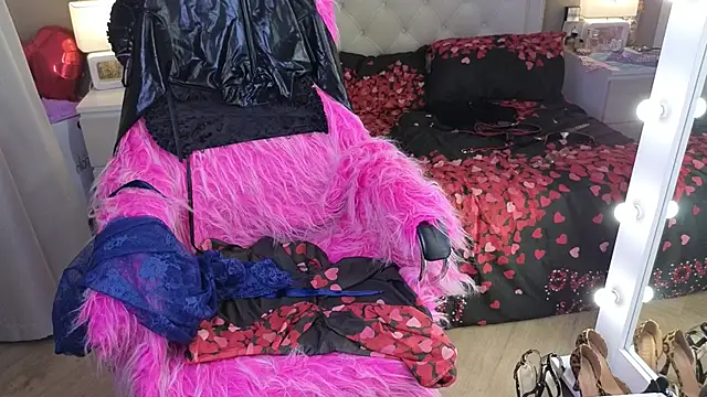 Živý XXX chat RoxalanaStar