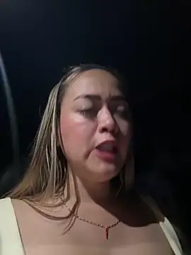 Danielavegax: онлайн-секс-чат