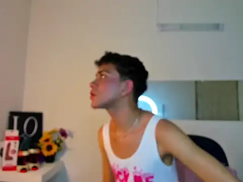 Ailanys_Miller Chat XXX in diretta