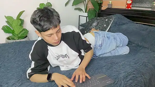 Andy_Belier23のライブXXXチャット