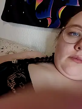 Czat XXX na żywo – Sexycurvyemilyy