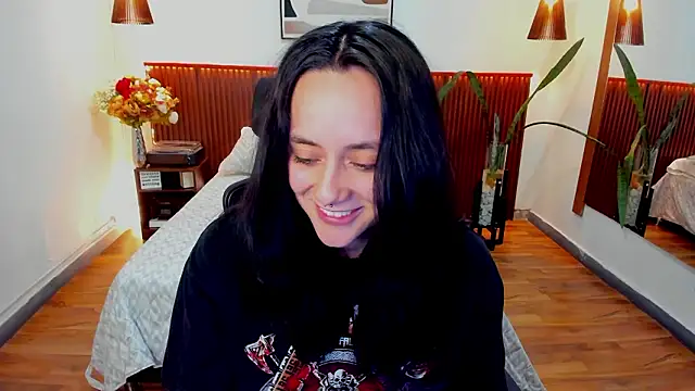 KatherineBond élő XXX-chatje