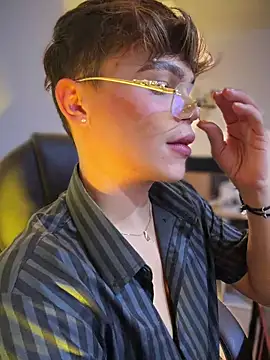 PRINCE_STEV: απευθείας συνομιλία ΧΧΧ