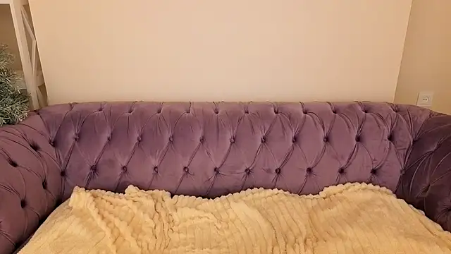 IsabelleDiorr: онлайн-секс-чат