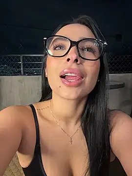 ValeriaTorress_ Chat XXX in diretta