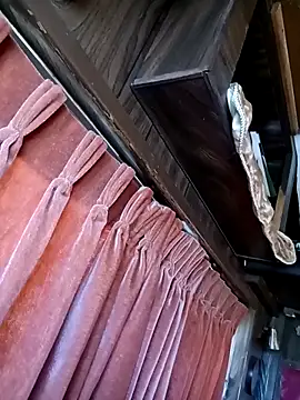 Mikiemic webkamerás műsora