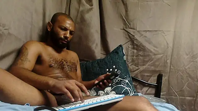 Camodickn Live XXX chat