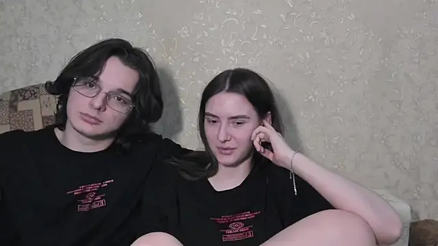 Онлайн чат XXX love_lina_muuur