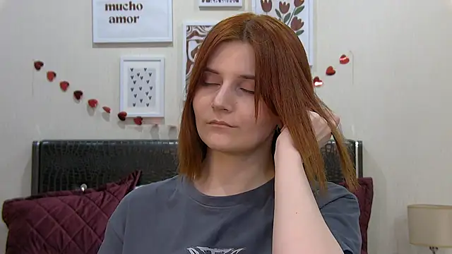 KellyStone's Live XXX Chat