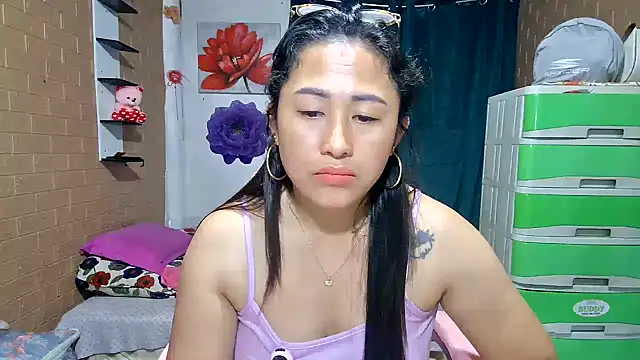 Ugly-Filipina Chat XXX live