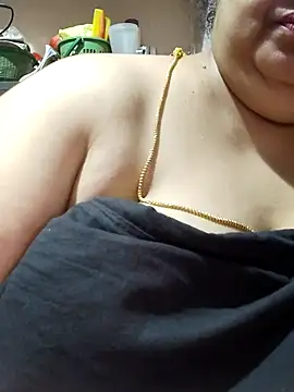 tamilthanushri লাইভ XXX চ্যাট