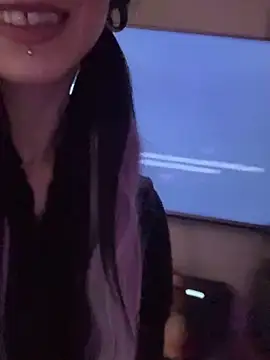 MissMidnightUK Chat XXX in diretta