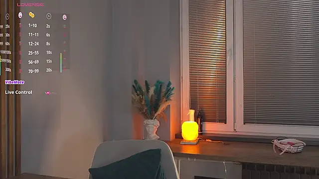 OssieCrews Chat XXX live