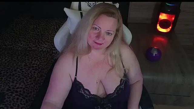 MolligSpielle's Live XXX Chat