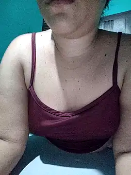 ValeriaSantos- – Live XXX-chat