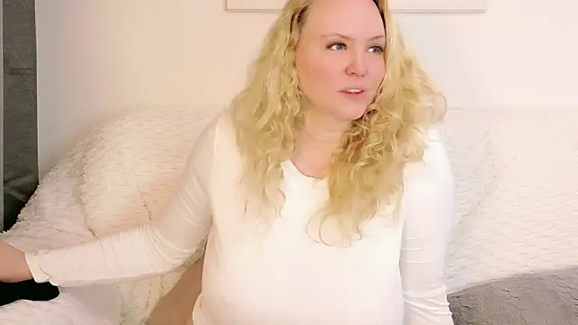 Sarah4you Adlı Modelin Canlı XXX Sohbeti