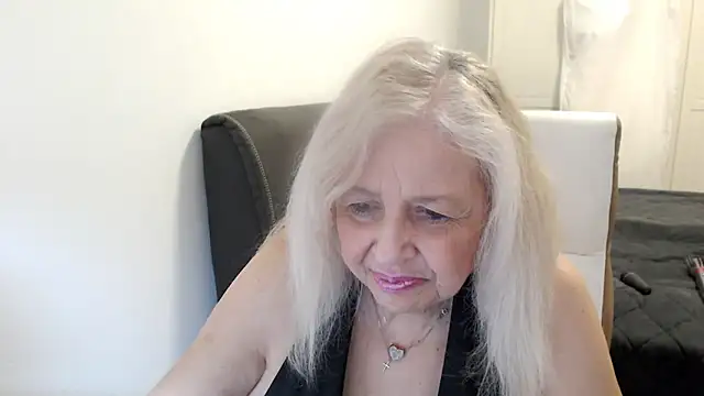 SusiLifeXXX's Live XXX Chat