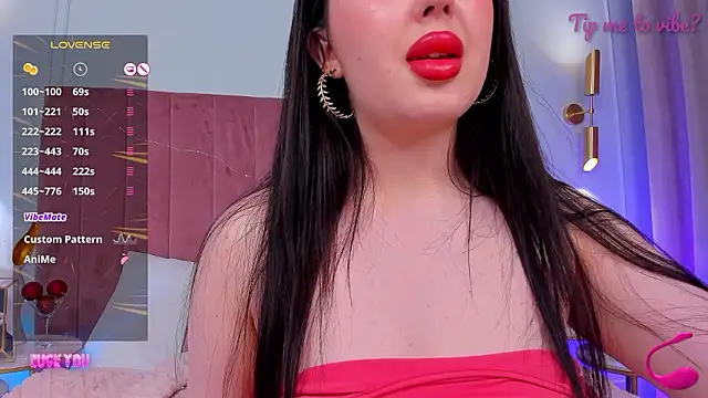 Mayzzie: διαδικτυακό σόου στην κάμερα