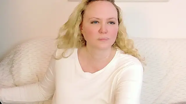 Sarah4you Chat XXX live