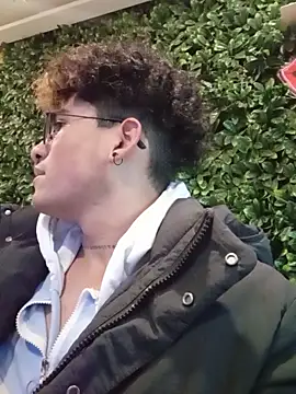 __JaviJavi webkamerás műsora