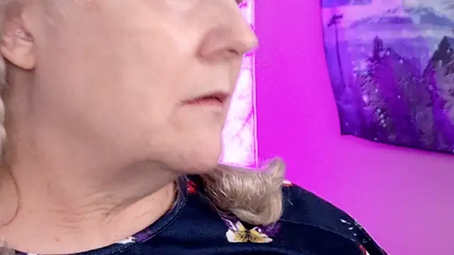 Kaitlyn_Winters – Naživo XXX chat