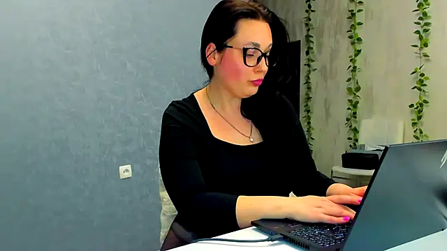 Živý XXX chat Yesss_Lilith