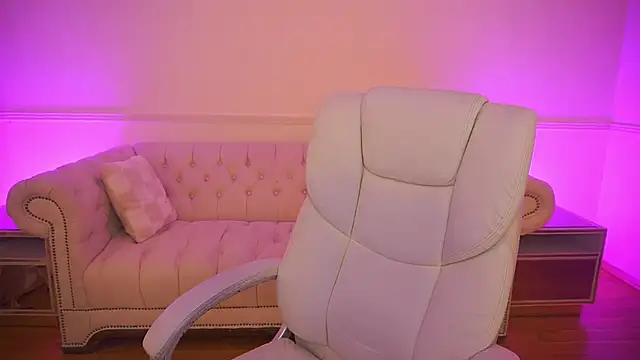 TorrySrar 即時 XXX 聊天