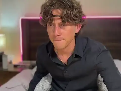 mcklister_kinky_feets 网络视讯表演