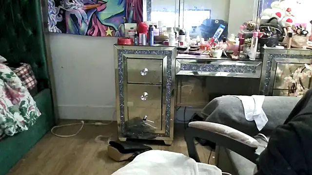 mzpretty444のウェブカメラショー