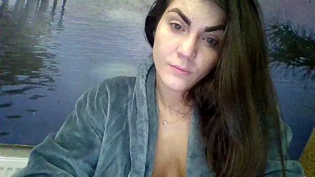 AliceTailor Show in webcam