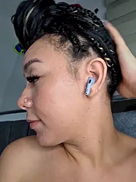 alaia_princess' Live XXX Chat