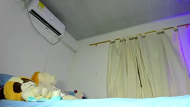 vennuss19 即時 XXX 聊天