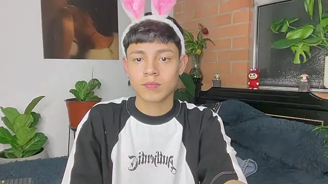 Andy_Belier23 Obrolan Langsung XXX