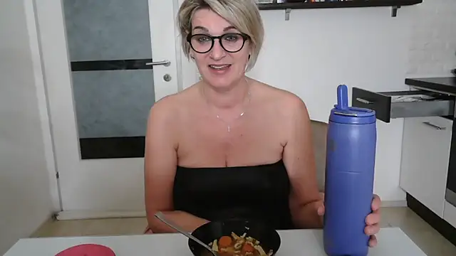 hexe40002: онлайн-секс-чат