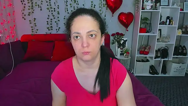 Show modela DarlingMilf na web-kameri